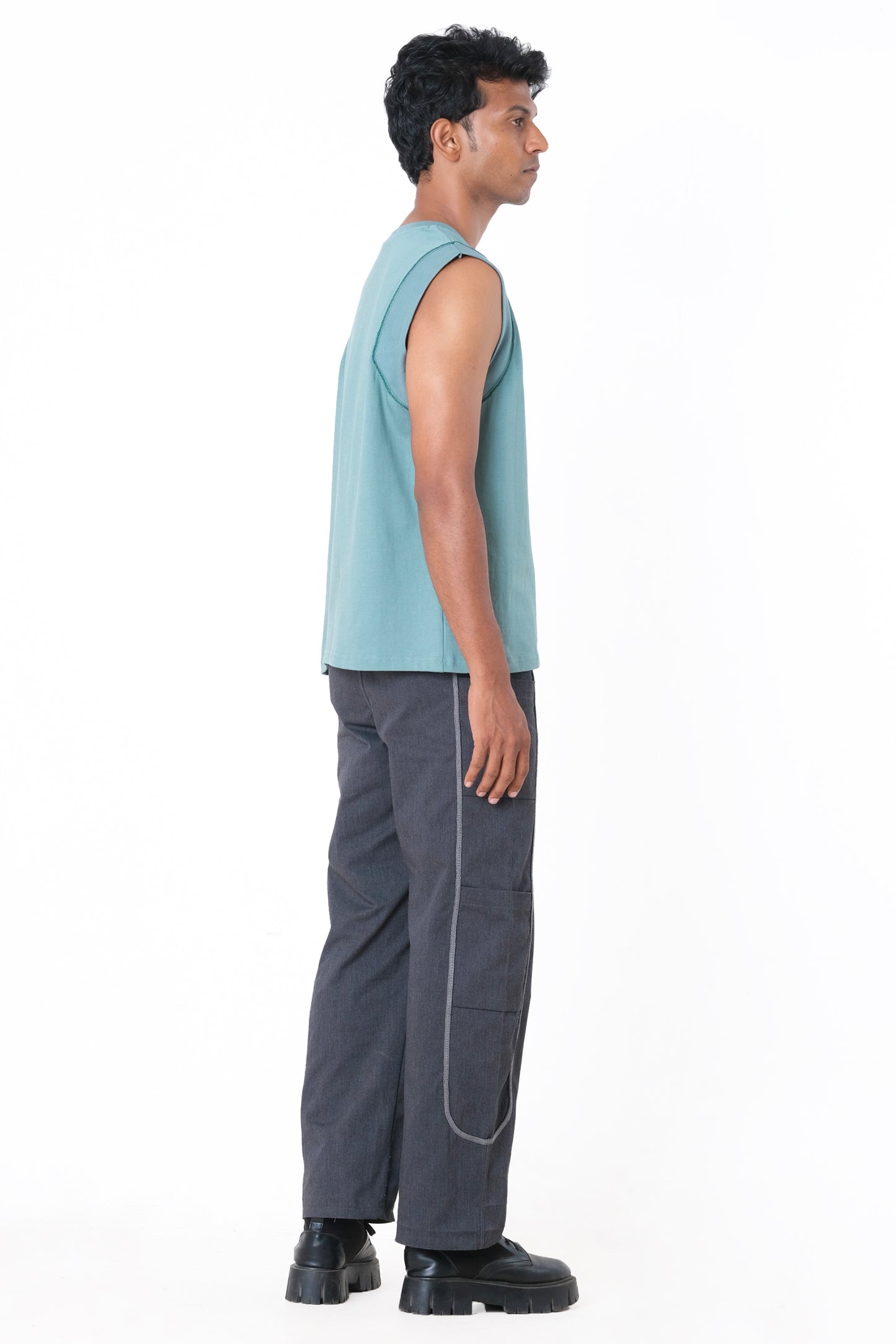 CRCLE SLEEVELESS TEE - SEA FOAM GREEN