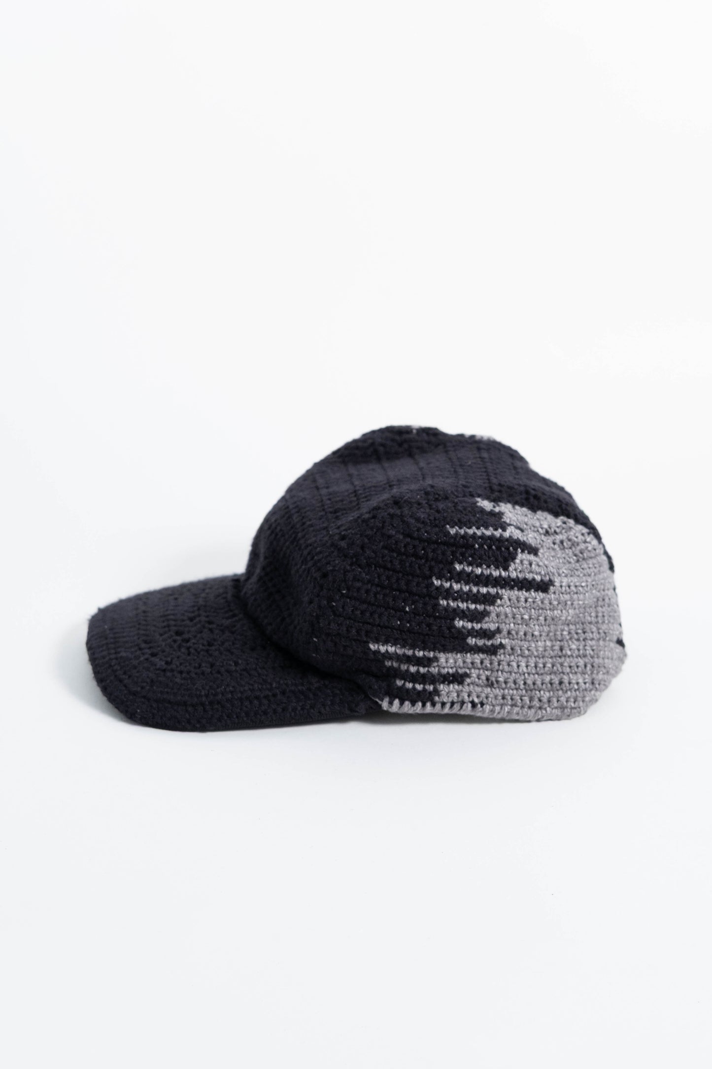 DRIP CROCHET CAP (BLACK/GREY)