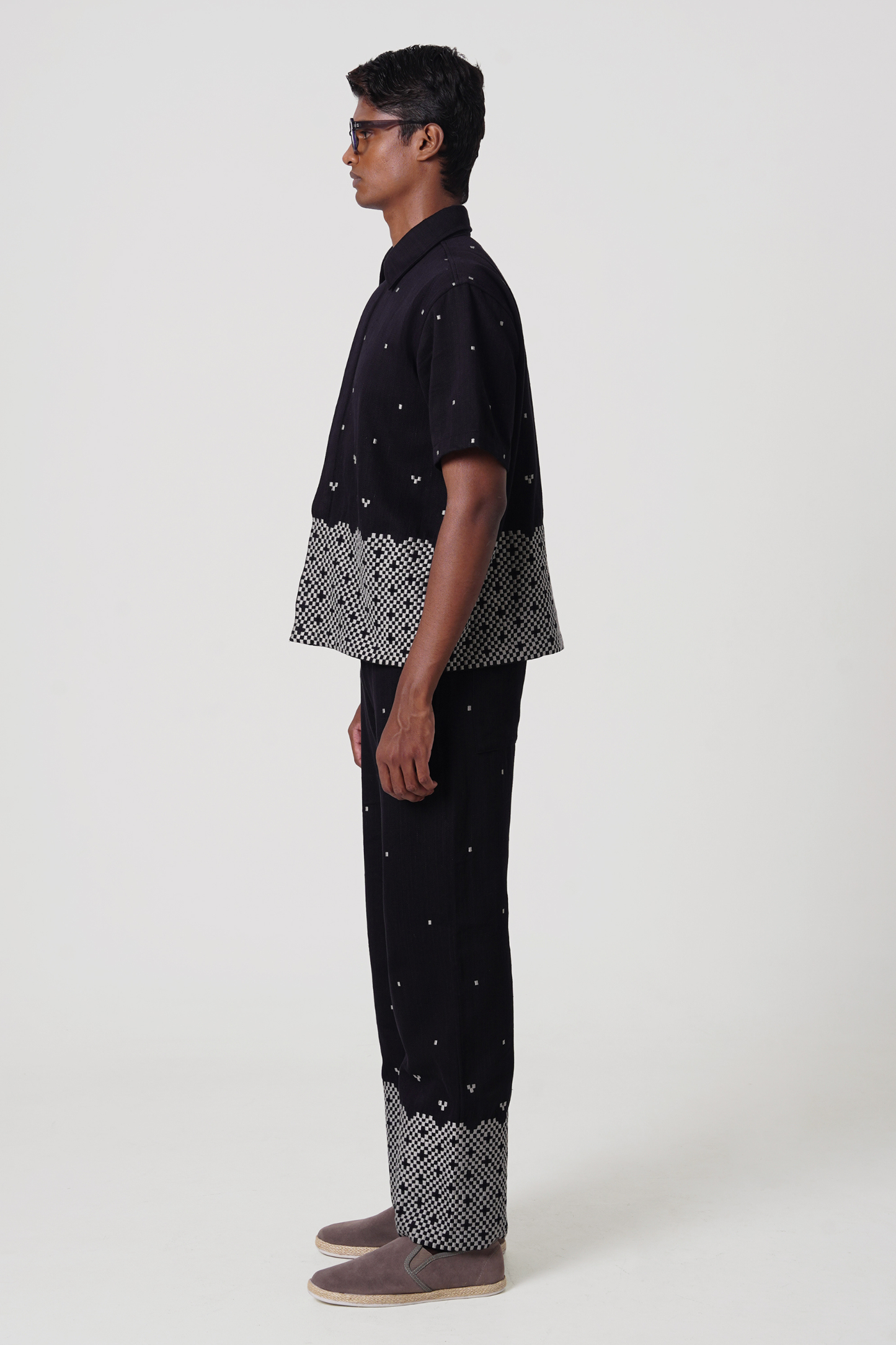 KOLAM SHIRT (BLACK)