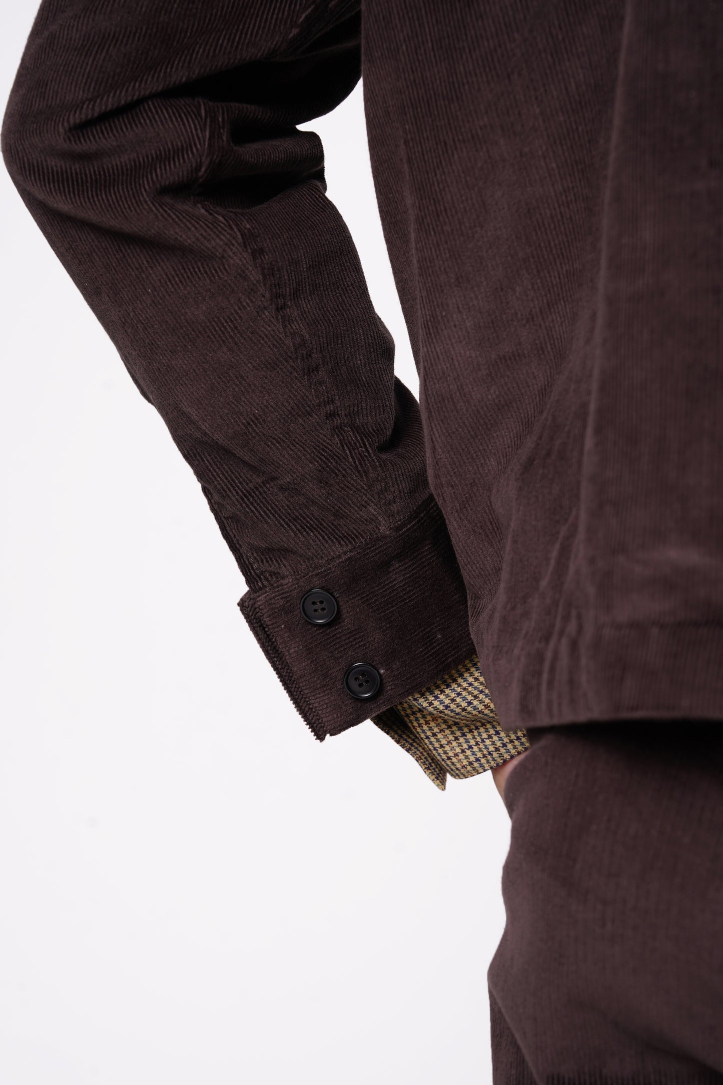 PLEATED JACKET (BROWN)