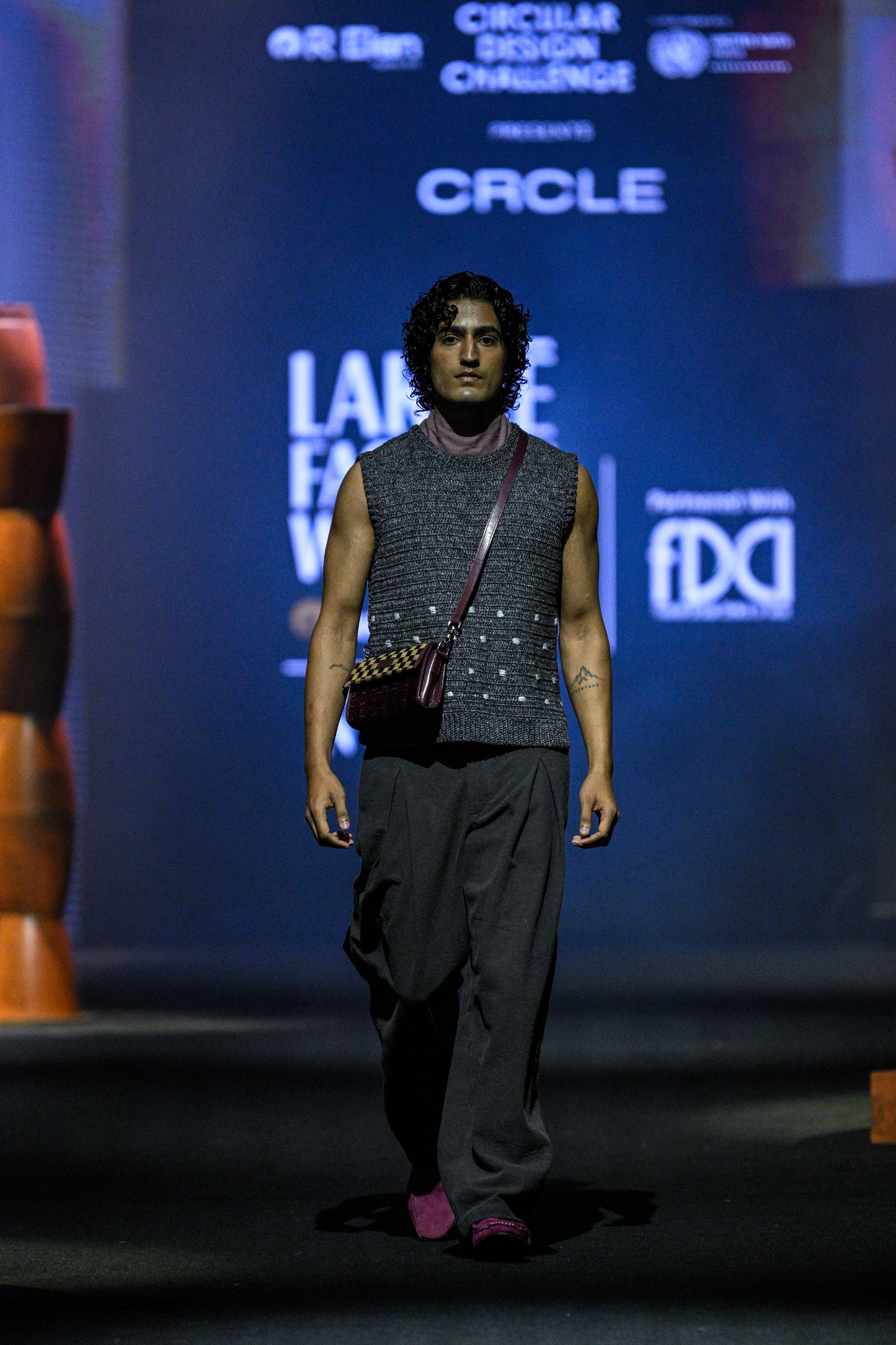PLEATED PANT (GREY)